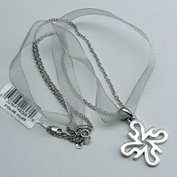 VERA WANG Logo  SIGNATURE STAR Silver Necklace 18" - Picture 4 of 5